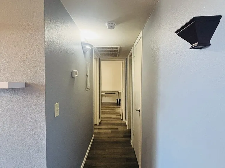 1810 E Blacklidge Dr #306 — Photo 6
