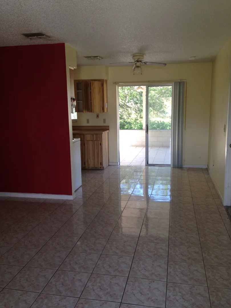 1st Month Free Rent 2 Bed 1 Bath Home With 1 Car Garage | Pet Friendly | Washer Dryer Hook Ups | ... — Photo 2
