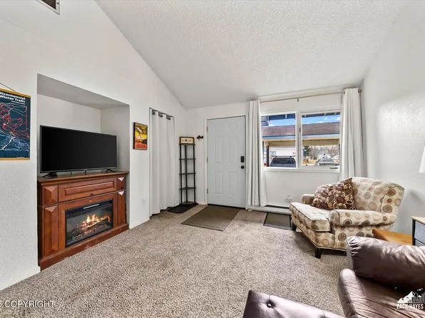 4424 Reka Dr, Anchorage, AK 99508