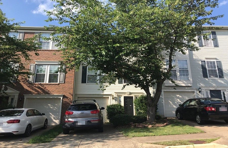 1st image of 14142 Darkwood Cir