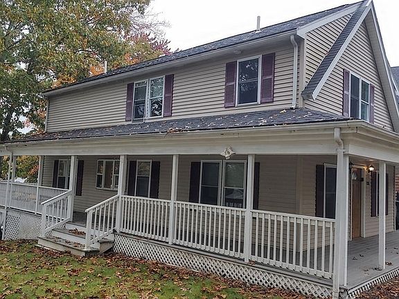 2nd image of 131 Lake Dr