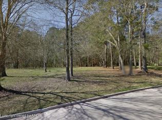 172 Brookhollow Dr, Huntsville, TX 77340