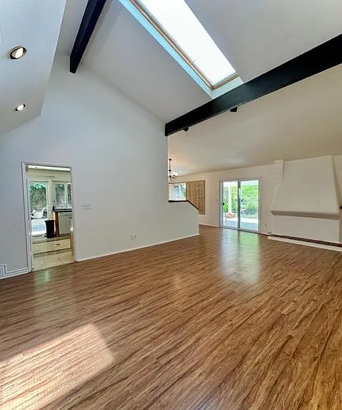 11947 Stewarton Dr — Photo 15