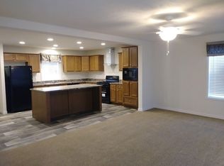 1929 White Oak Ln, Ypsilanti, MI 48198