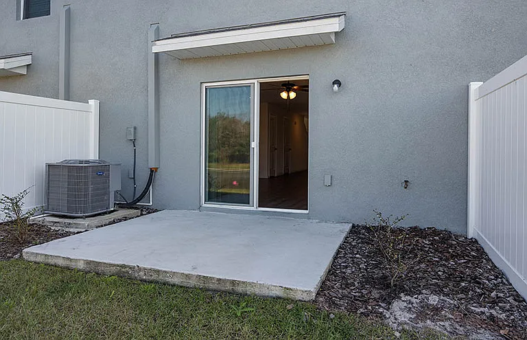 Chapel Commons Townhomes — Photo 21