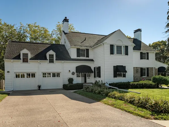 804 12th Ave SW, Rochester, MN 55902