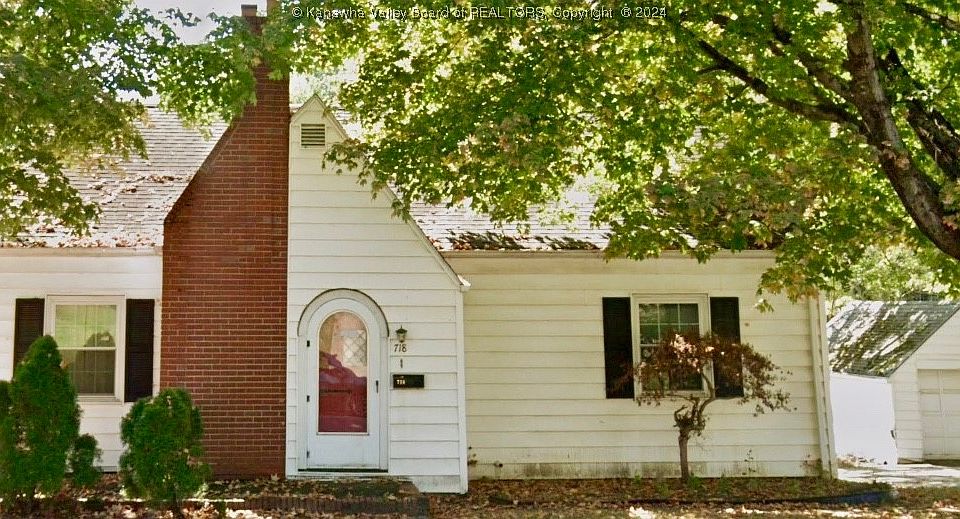 1st image of 718 Lakeview Dr