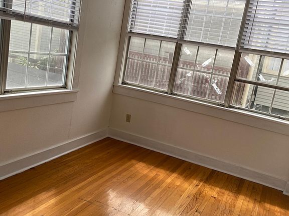 5th image of 2216 Lowerline St #4