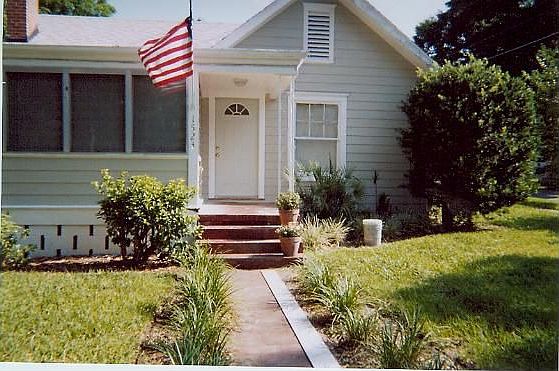 1st image of 1523 E Washington St