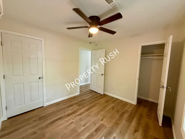 1718 Portland St #A — Photo 12