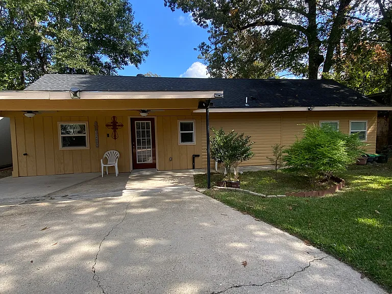 3540 N Foster Dr — Photo 1