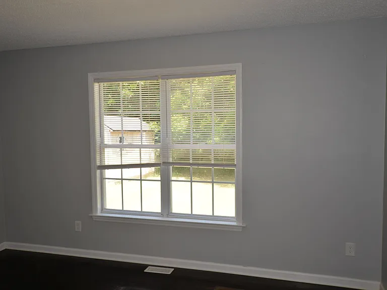 1715 Rainbow Dr — Photo 11