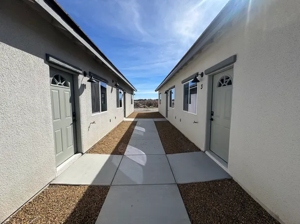 1341 E Arrowhead St, Pahrump, NV