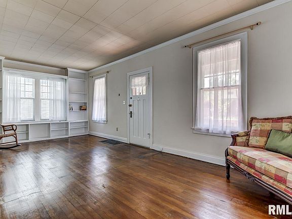 4th image of 719 W Fayette Ave