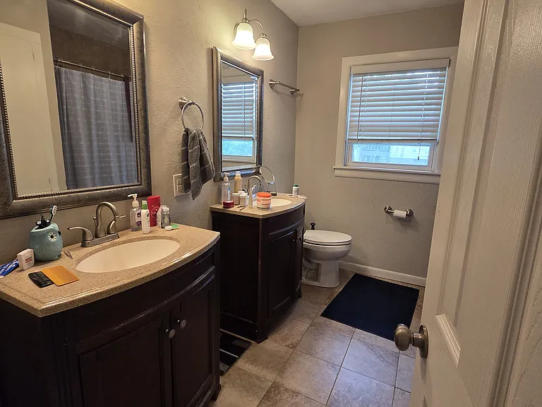 214-216 Jagoe St #214 — Photo 4
