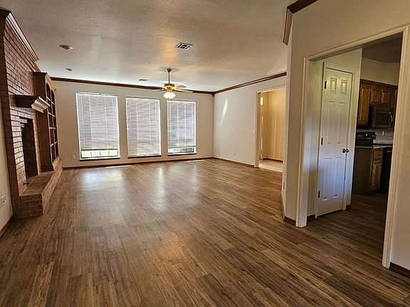 4th image of 3917 Nicole Cir