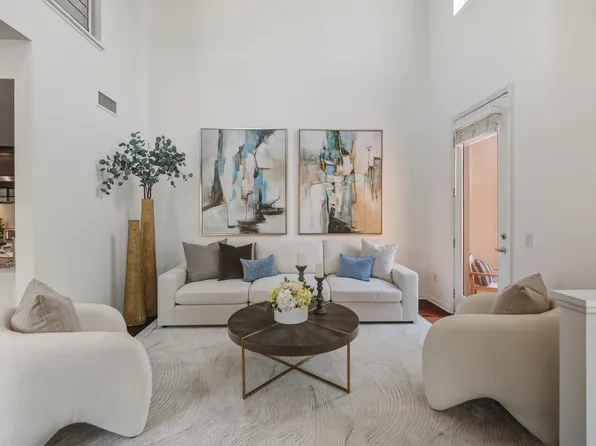 607 Rockefeller, Irvine, CA 92612