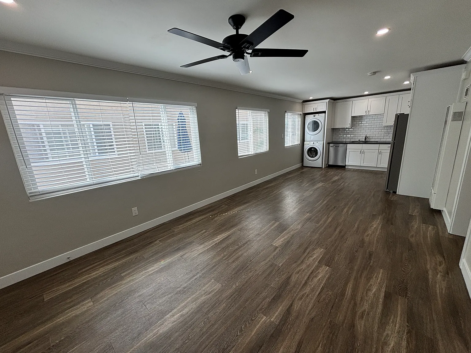 2 bed, 813 sqft, $2,600 — Photo 4