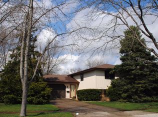 1440 W 94th Pl, Crown Point, IN 46307