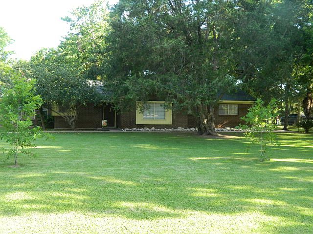1st image of 827 County Road 903a