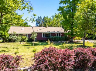 5609 Shady Ln, Anderson, CA 96007