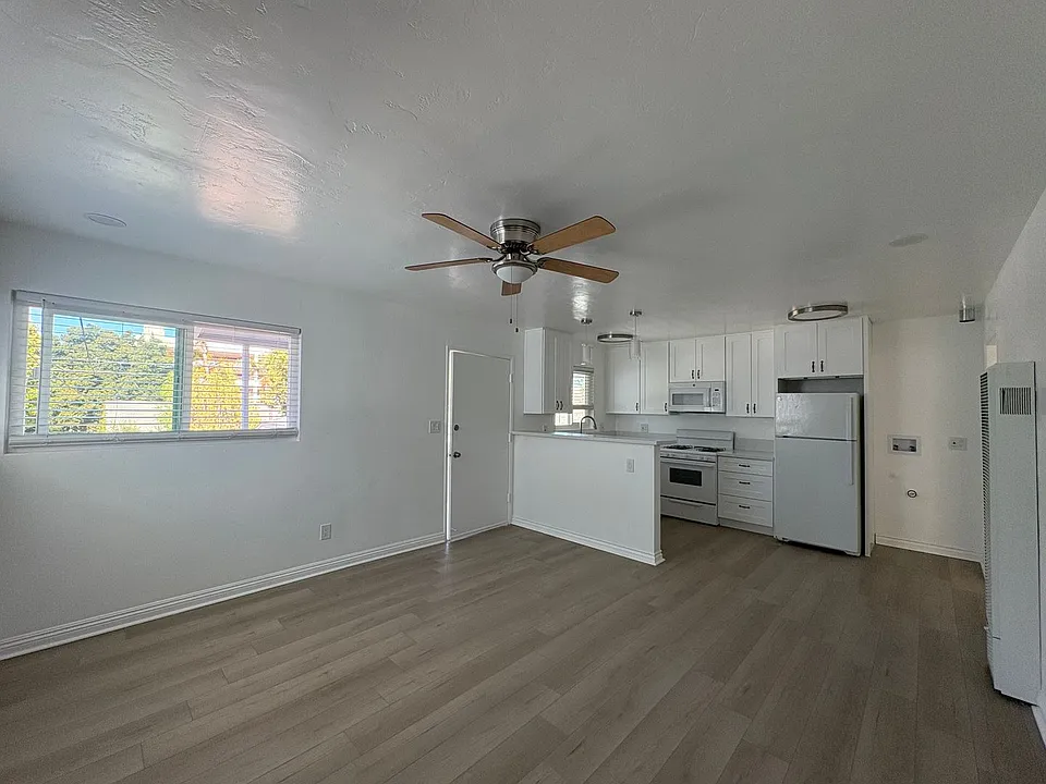 4217-4221 3rd Ave