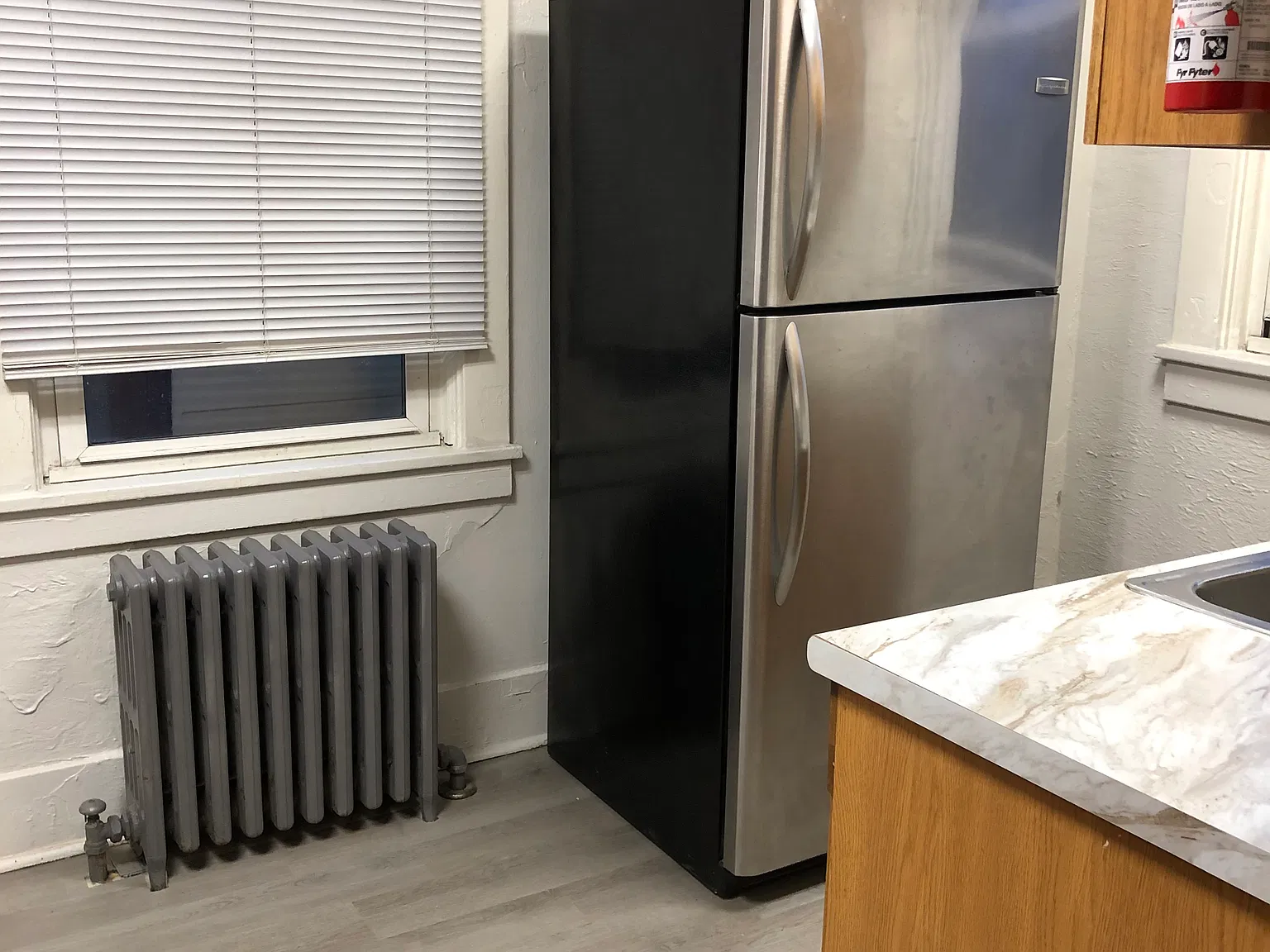 3 bed, 1560 sqft, $1,990 — Photo 4