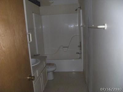 5th image of 1113 Chatham Ln E