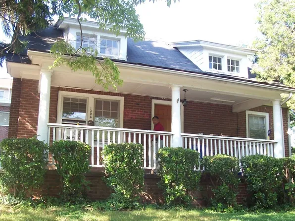 1305 John St, Charlottesville, VA 22903