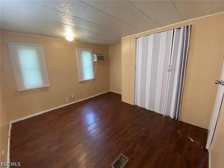 2211 Cantor Ln — Photo 5