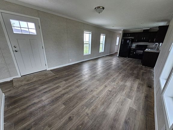 3rd image of 2720 E Robin Dr