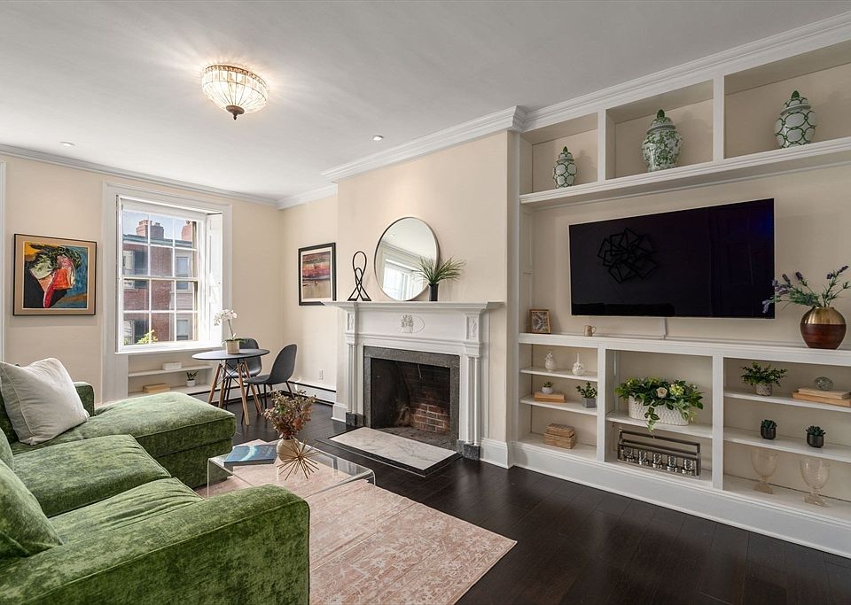 1st image of 1 Chestnut St. #3B