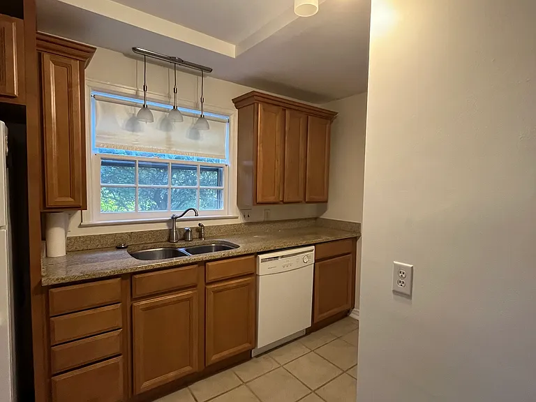 6119 Bremo Rd — Photo 10