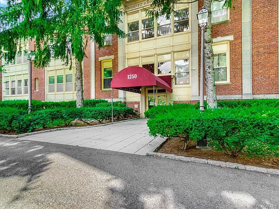 3rd image of 1250 North Ave APT 219