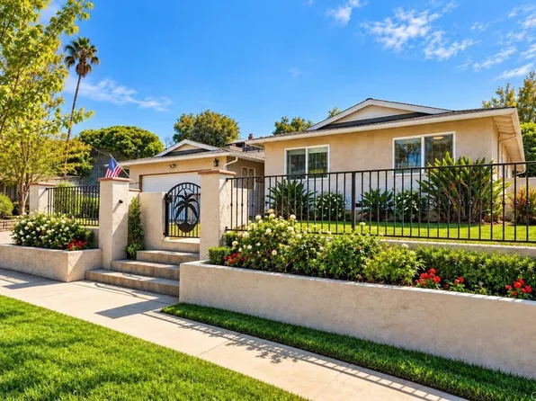 5955 Amaya Dr, La Mesa, CA 91942