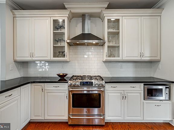 5th image of 600 Magnolia Ct