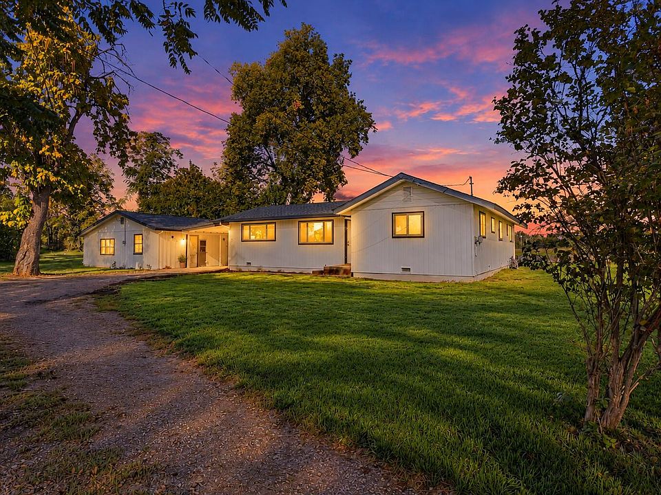 1st image of 19002 W Niles Ln