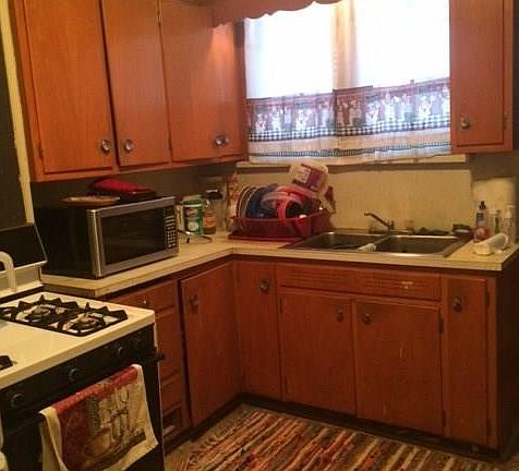 4th image of 3303 Idlewood Ave #305