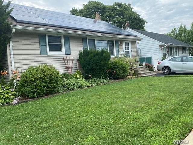 2nd image of 57 Gardner Ave