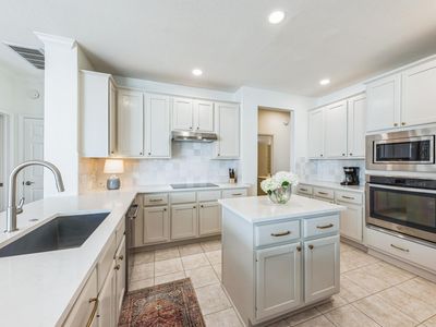 11817 Lake Stone Dr, Austin, TX, 78738