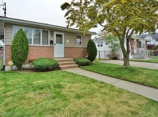 55 Lyndale Ave, Staten Island, NY 10312