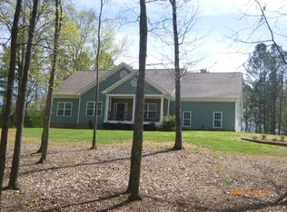 22 Hidden Valley Ln, Cartersville, GA 30121