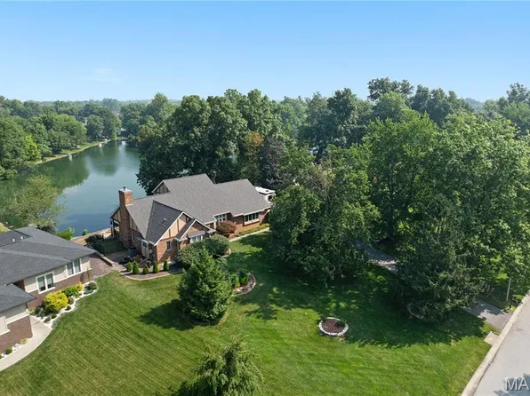 46 Matterhorn Dr, Glen Carbon, IL 62034