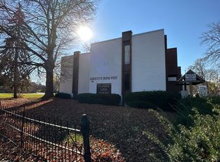 Executive House West, Jackson, MI 49201