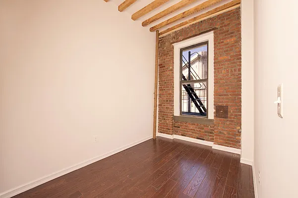 Rented by WRE Group | media 23