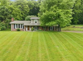 104 N Fairview Dr, Mount Pleasant, TN 38474