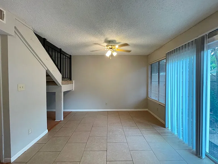 9502 Quail Village Ln — Photo 10