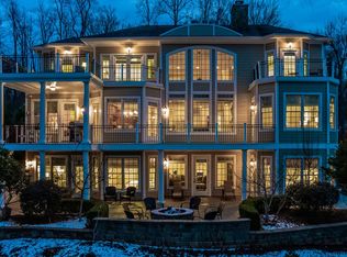 328 Harbor Dr, Macon, NC 27551