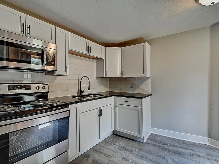 1023 S State Ave #1 — Photo 8