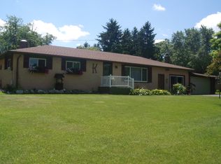 9439 Russell Dr, Greenville, MI